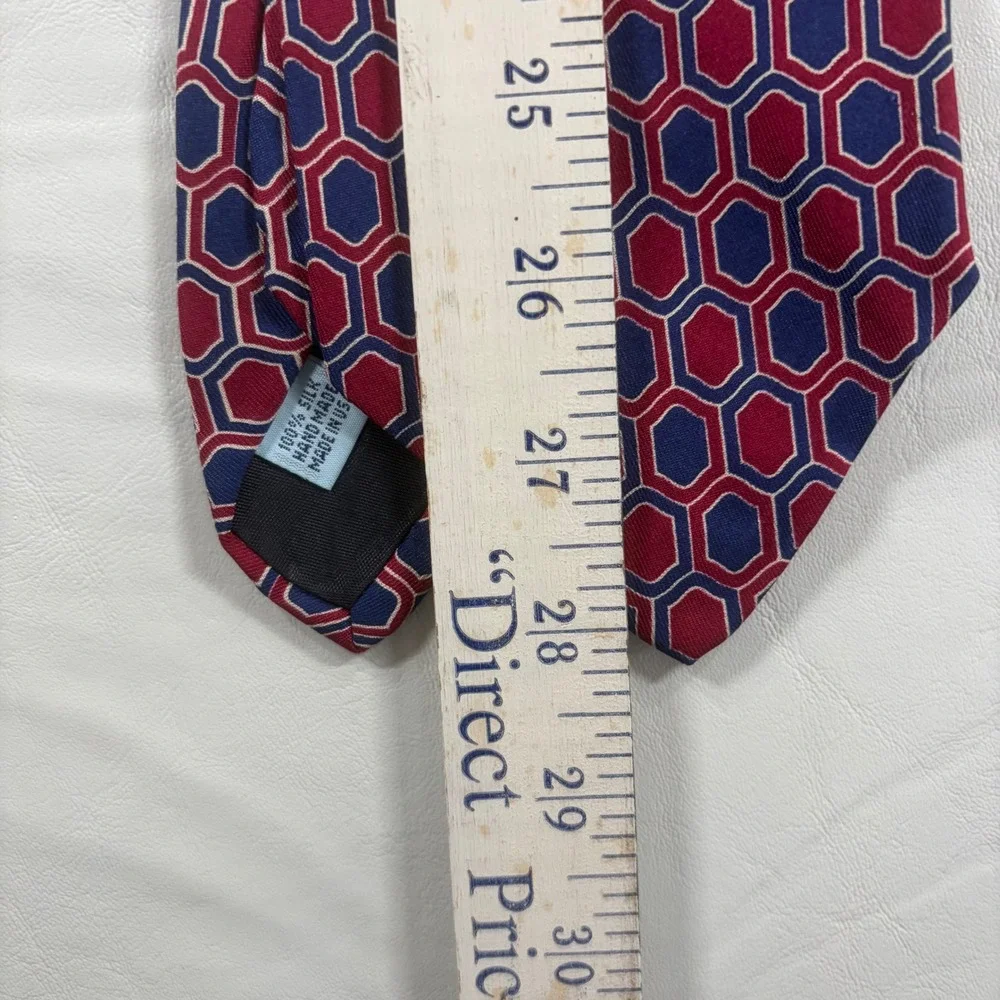 Abercrombie & Fitch Mens 100% Silk Tie Red Navy Rare Vintage Handmade USA
